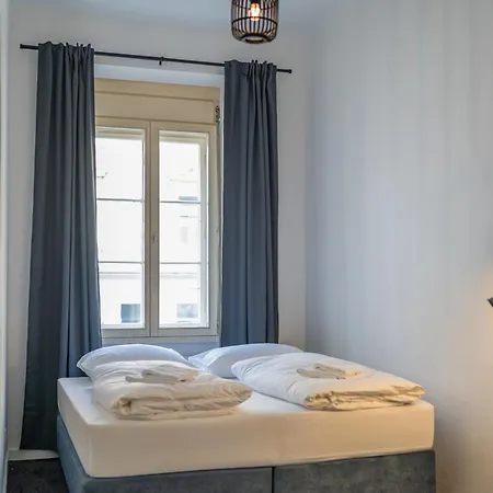 Whats Štýrský Hradec